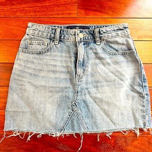 Women’s Hollister Denim High Rise Skirt Size 1